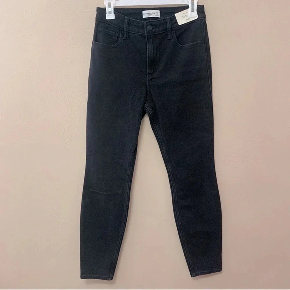 Abercrombie & Fitch The Skinny High Rise Jeans in Black Size 26 Size 2 NWT New - Picture 3 of 13